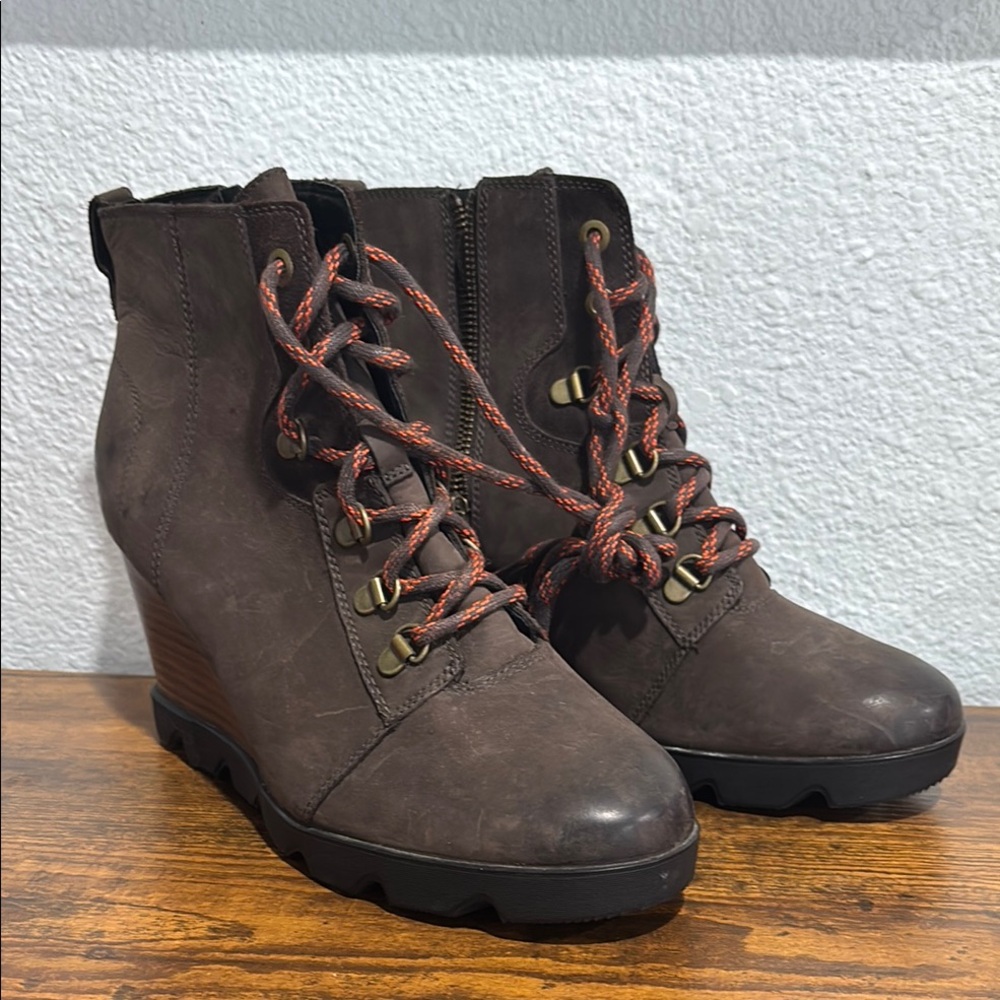 Women's Brown Wedge Ankle Boots